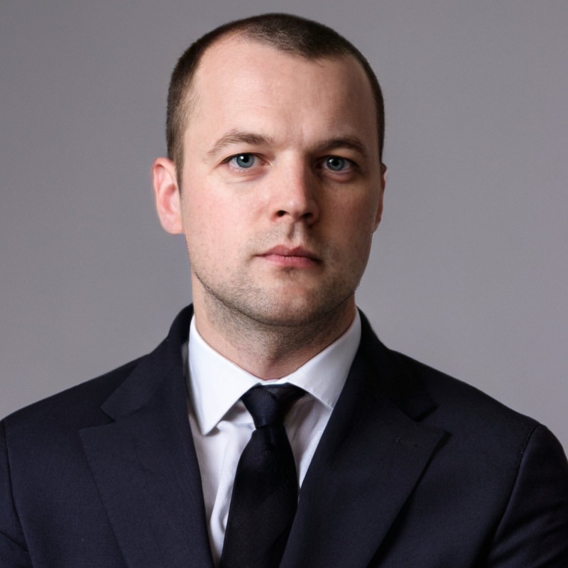 Степан — юрист, патентный поверенный